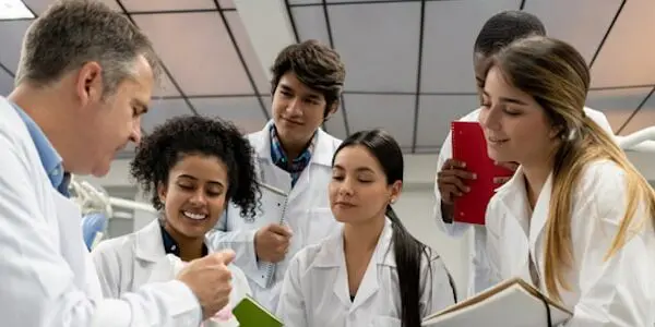 Continuing education for dental assistants